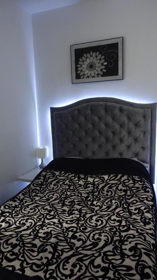Apartament Neon Гдыня Экстерьер фото
