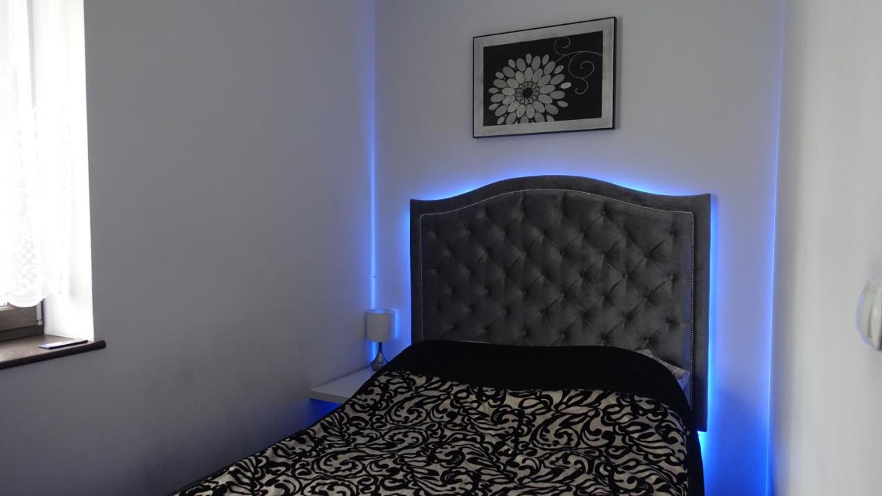 Apartament Neon Гдыня Экстерьер фото