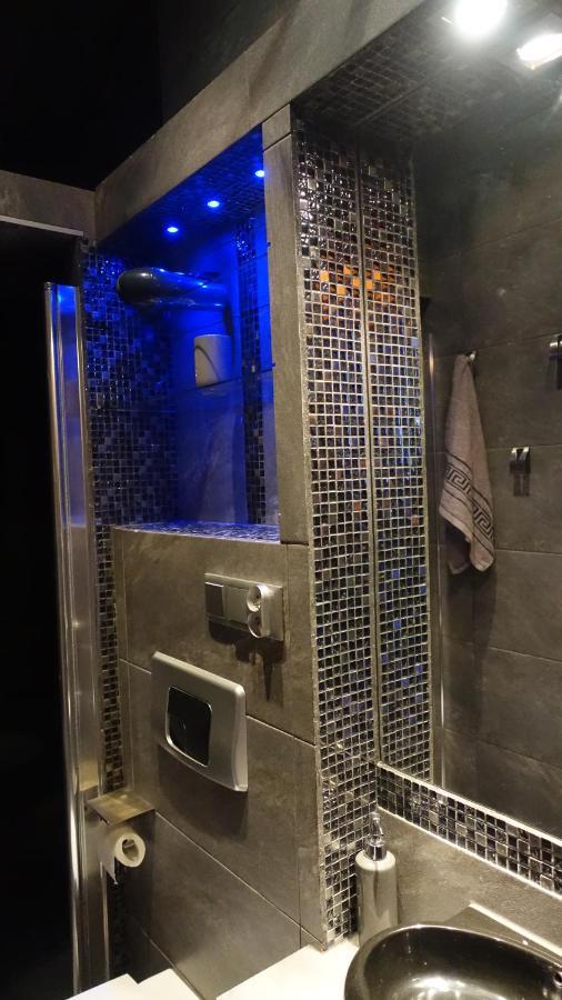 Apartament Neon Гдыня Экстерьер фото